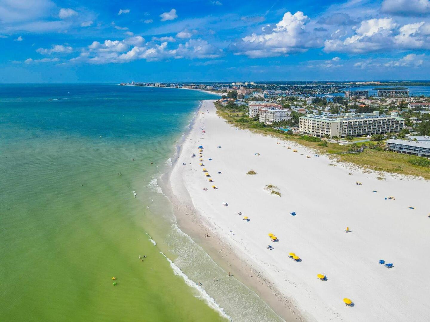 Hotel Tropic Terrace St. Pete Beach Esterno foto