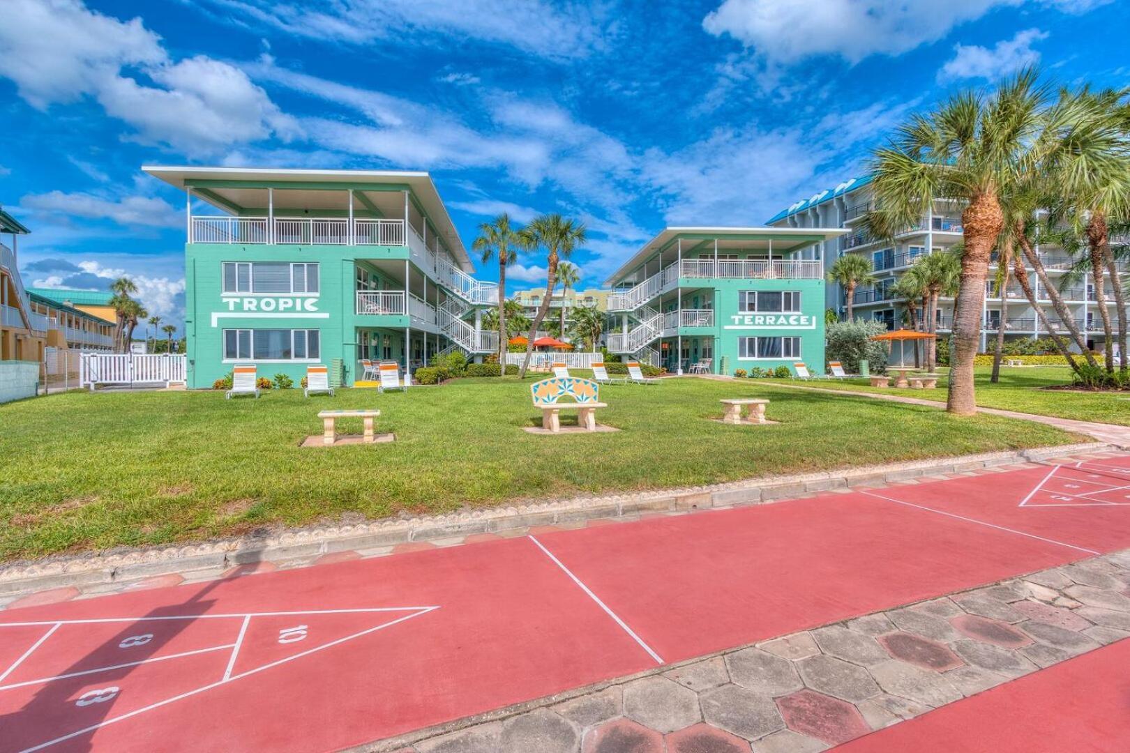 Hotel Tropic Terrace St. Pete Beach Esterno foto